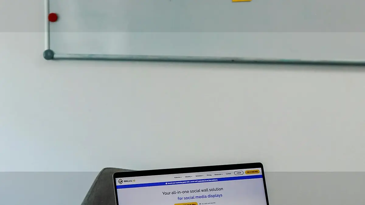KI für Schweizer CRM (HubSpot, Salesforce, Pipedrive): KMU-Leitfaden 2026
