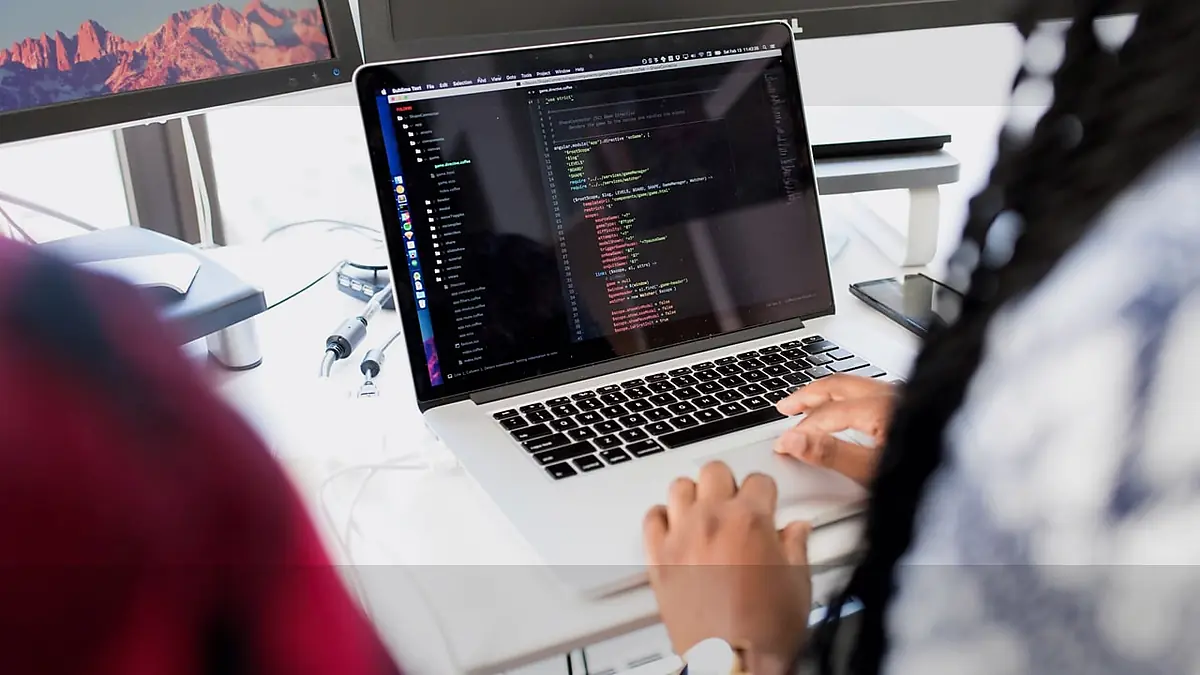 Secure Mobile Device Management for Swiss SMEs