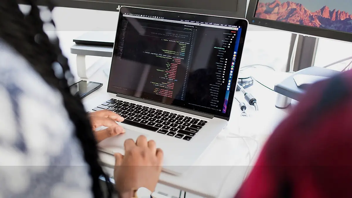 Gestion Sécurisée des Appareils Mobiles en PME Suisse