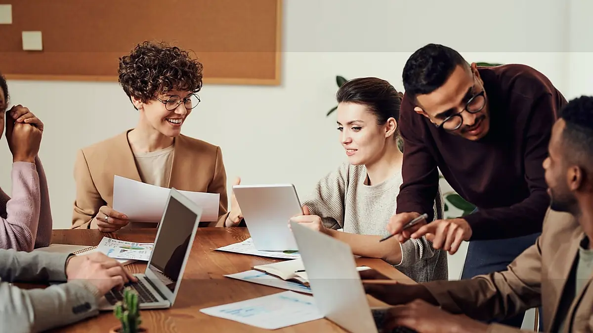 IA e traduzione automatica per PMI svizzere: guida al multilinguismo 2026