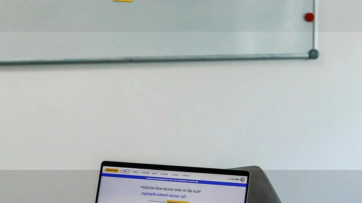 Ottimizzare la documentazione software con l'IA: Un vantaggio per le PMI svizzere